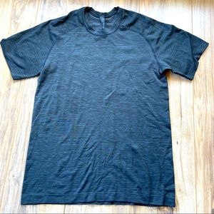 Men’s lululemon short sleeve SS HEATHERED GRAY
